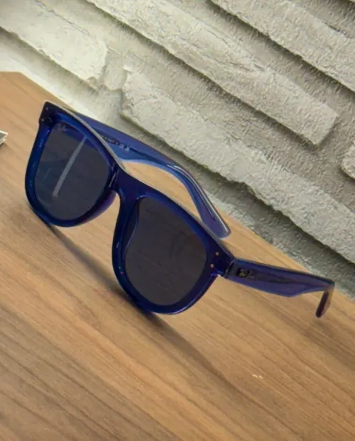 Lunette ray ban original avec tt les accessoires taille 50 