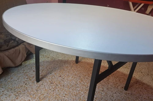 Table sale des fêtes