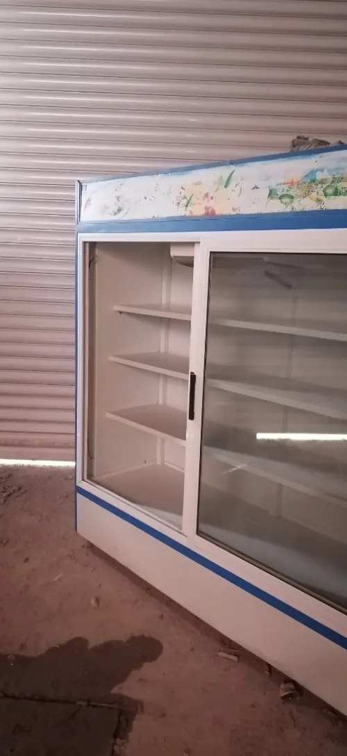 Frigo présentoire 2m