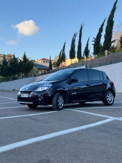 Renault Clio 3 2012 Night and Day