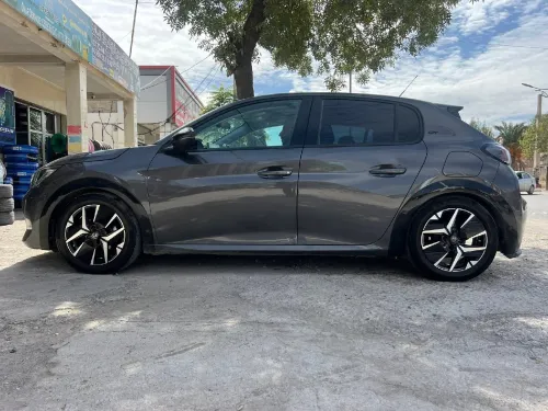 Peugeot 208 2023 E-Style