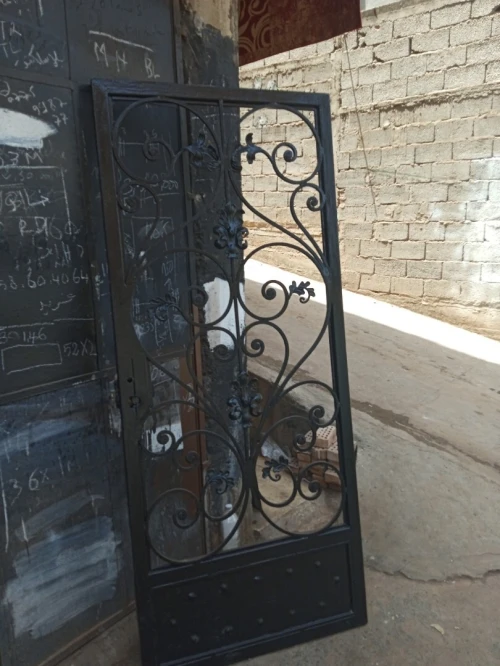 Barroudage et porte pour aadl 