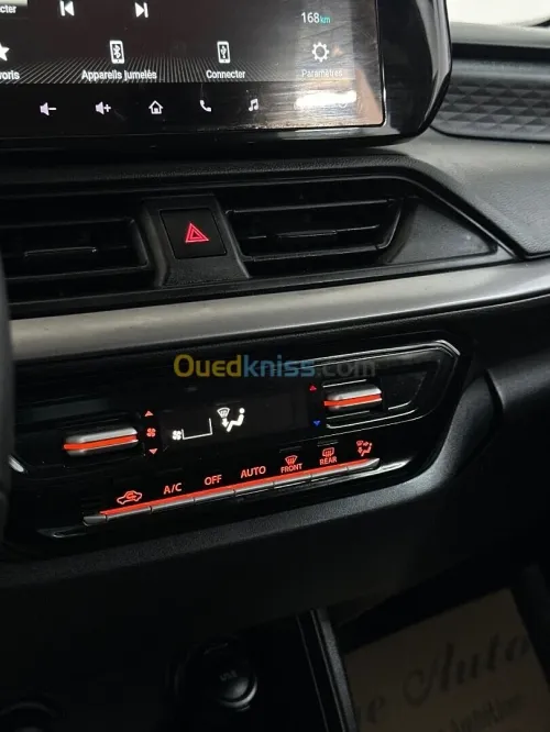 Suzuki SWIFT 2025 Glx toute options