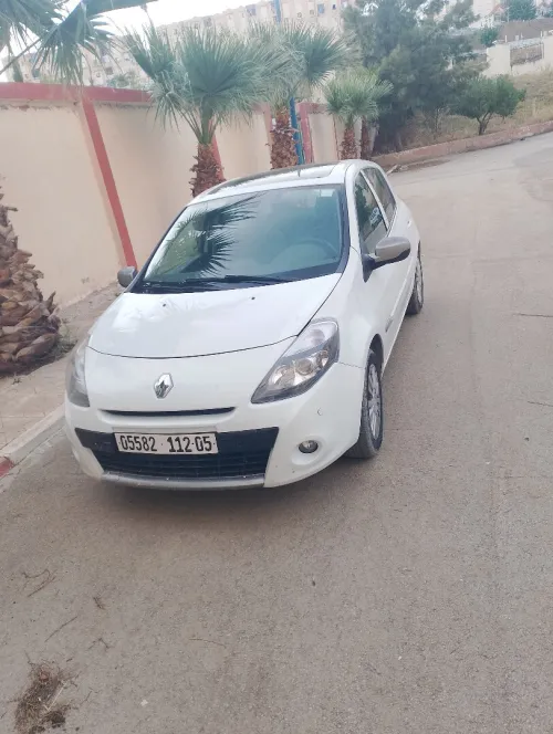 Renault Clio 3 2012 Night and Day