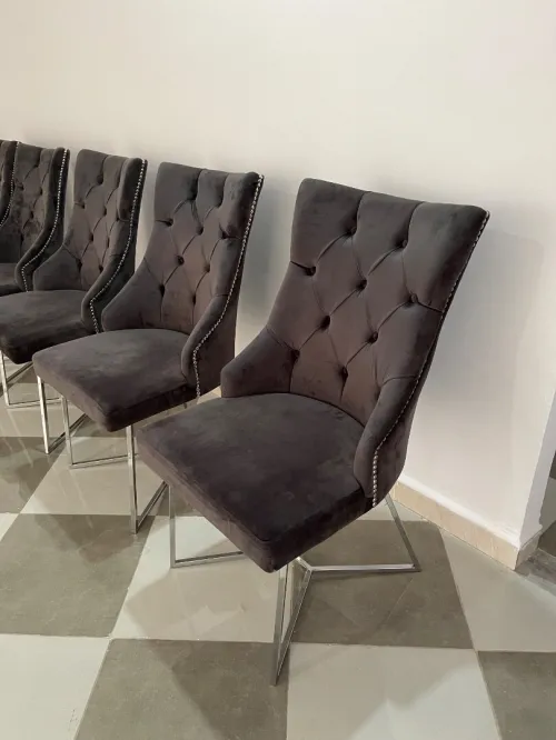 Lot de 6 Chaises en Velours Gris Foncé  Tissu Anti-Tache Excellent État