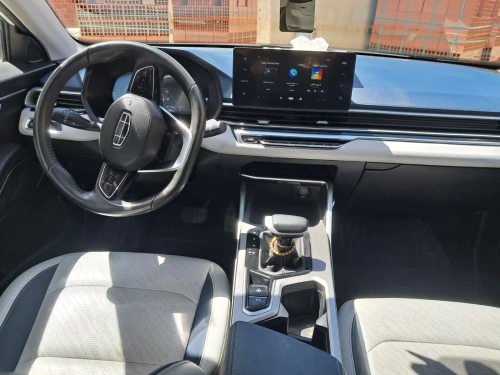 Geely Emgrand 2024 