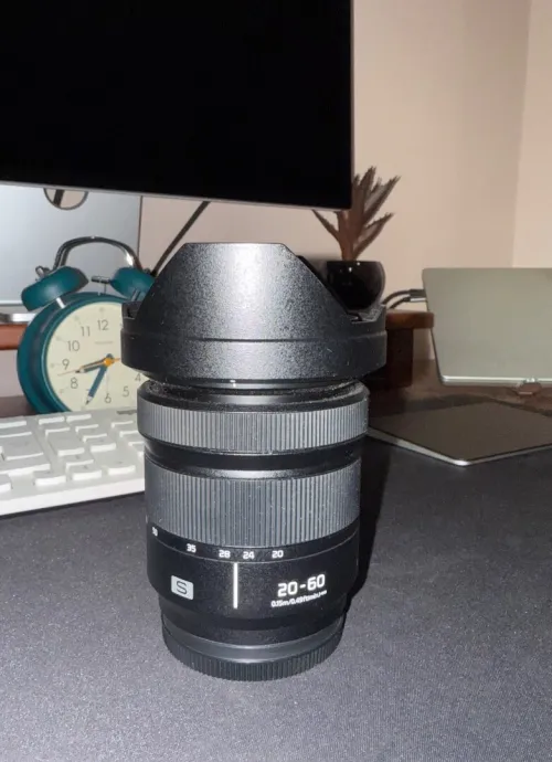  Objectif  Panasonic LUMIX 2060 