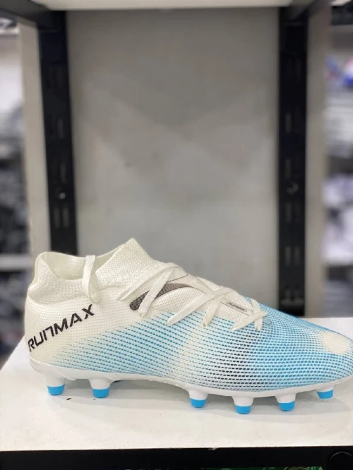 سوليي predator Adidas