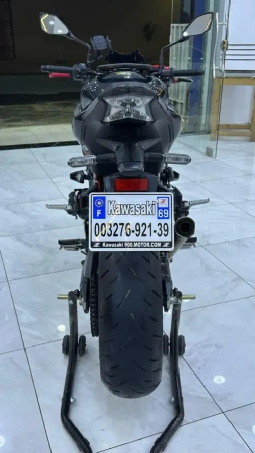 Kawasaki Z900 2021