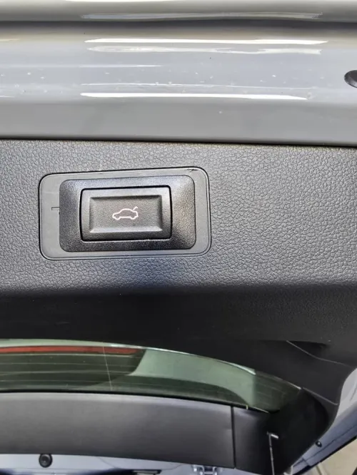 Geely Coolray 2025 .