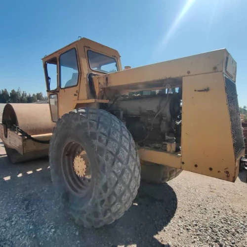 Compacteur Bomag mixte 1981
