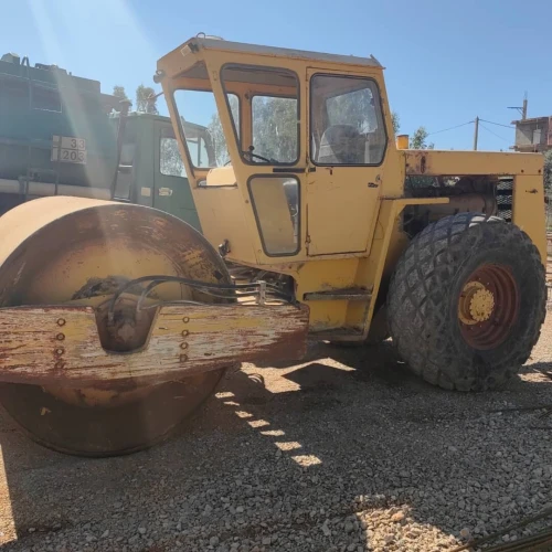 Compacteur Bomag mixte 1981