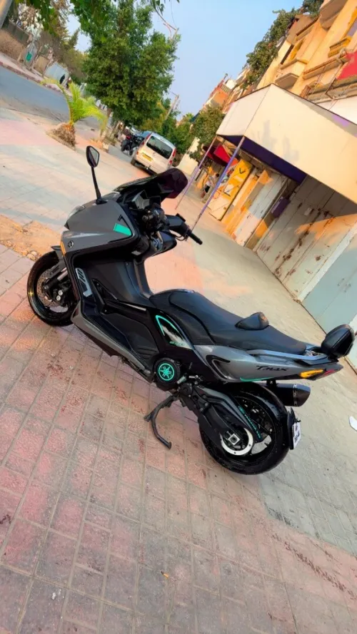 Yamaha T max 530 2016