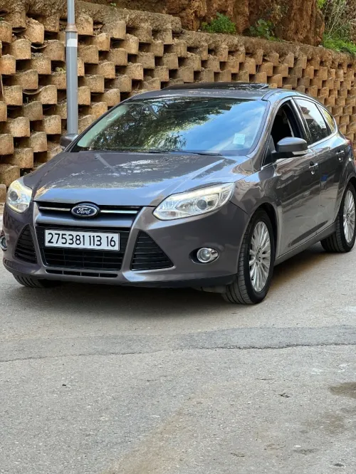 Ford Focus 5 portes 2013 Titanium