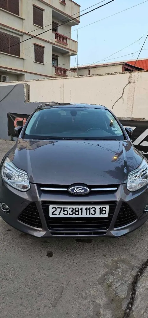 Ford Focus 5 portes 2013 Titanium