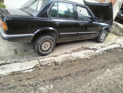 BMW Série 3 1985 E 30