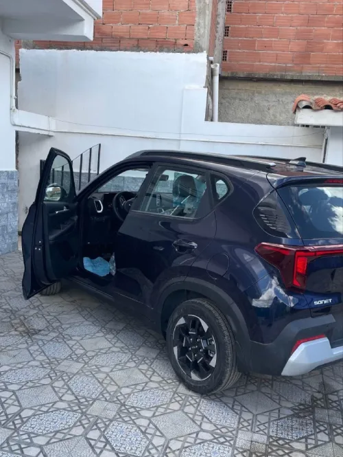 Kia Sonet  2025 Luxury  full