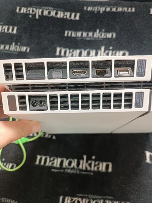 2 ps4 1 normal 1slim