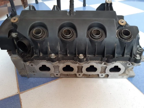 Culasse clio 4 1.2 ess