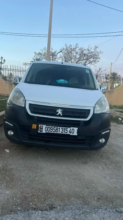 Peugeot partner B9 2015 