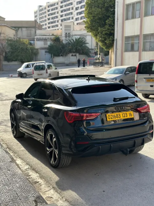 Audi Q3 2023 S-ligne