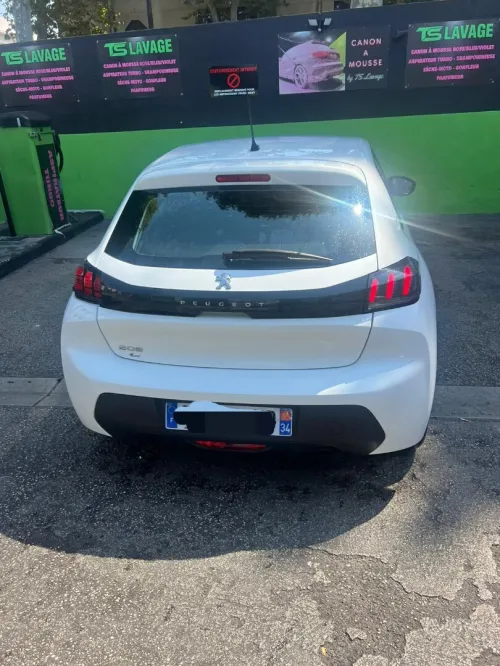 Peugeot 208 2022 Like