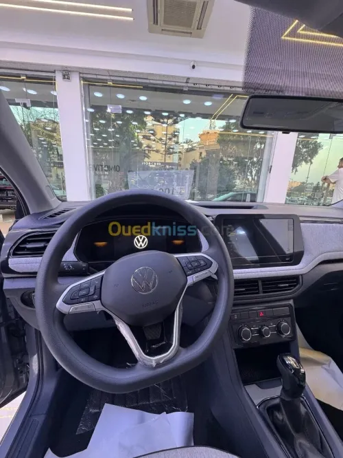 Volkswagen Tharu  2026 basic