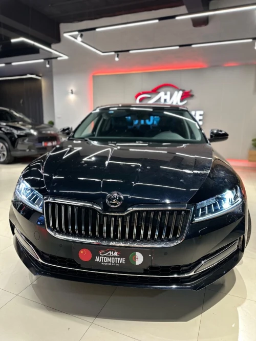 Skoda Superb 2025 