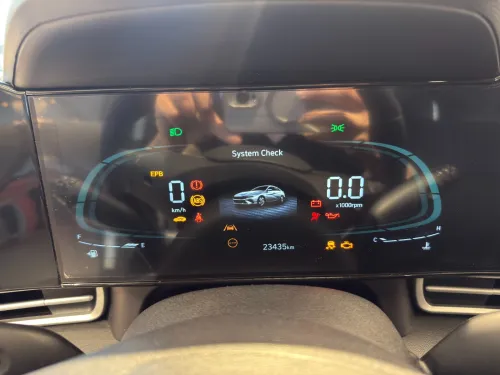 Hyundai Elantra 2025 luxury