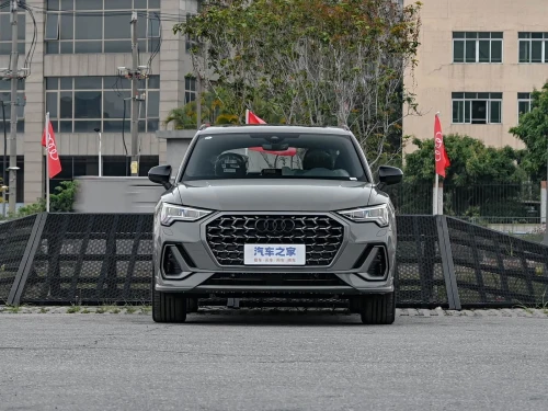 Audi Q3 2026 QUATTRO DYNAMIC