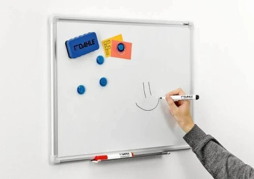 TABLEAU BLANC صبورة بيضاء