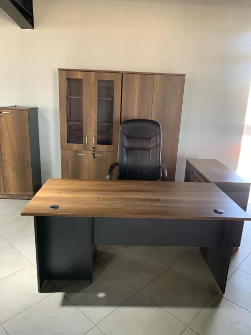 Bureau sur commande 