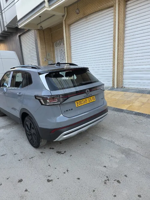 Volkswagen Tharu  2025 Bright Moon Edition 