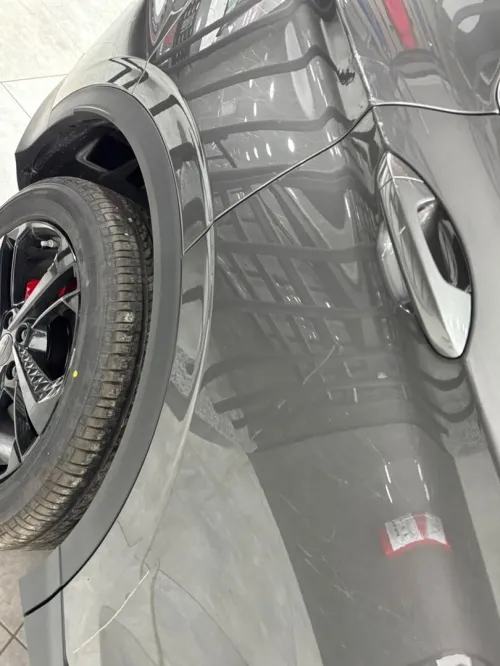 Geely Coolray 2026 full ( fiha a froid de 10cm avec une rieurre sur la porte arrière )
