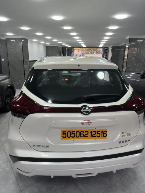 Nissan KICKS 2025 