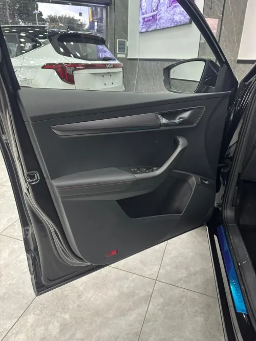 Skoda Karoq 2025 la toute options