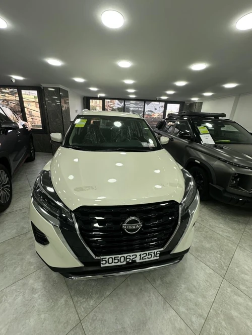 Nissan KICKS 2025 