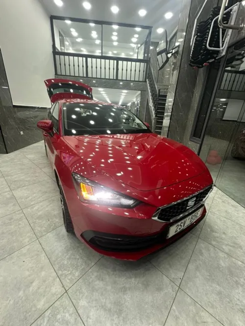 Seat Leon 2022 RED STEAL