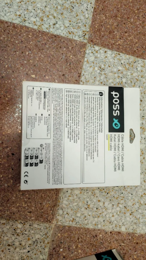 Mini projecteur Poss mp 12 avec cable hdmi de10m