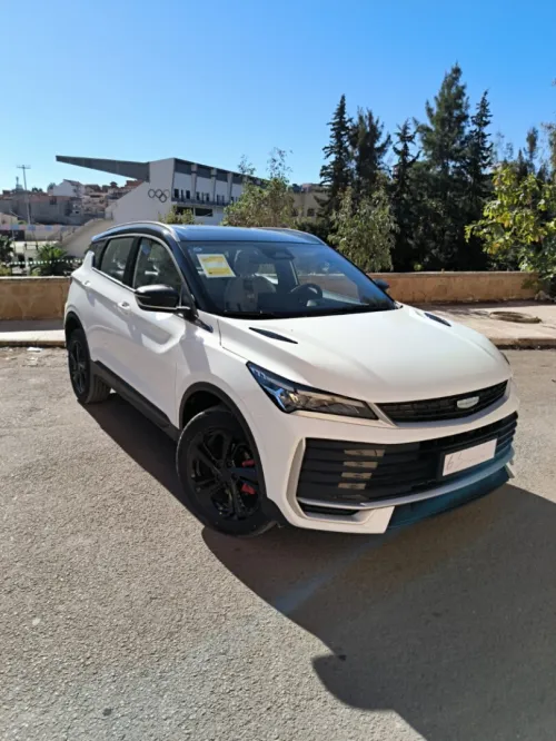 Geely Coolray 2025 