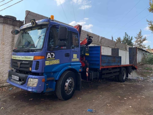 Location camion Grue & plateaux 2012
