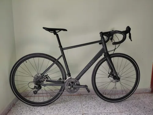 Vélo vtc triban rc500 L neuf