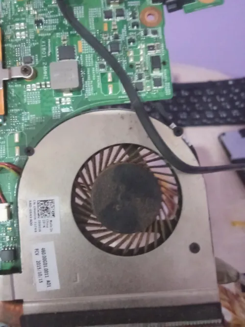 Piéce informatique carte mère Dell 