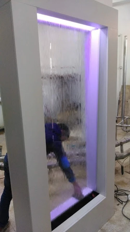 réalisation de fontaine, mur d'eau et mur a bulle. شلال sur mesure