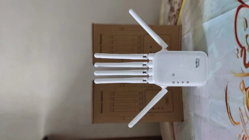 Répéteur 2.4Ghz et 5Ghz 12000mbps 6 Antenne