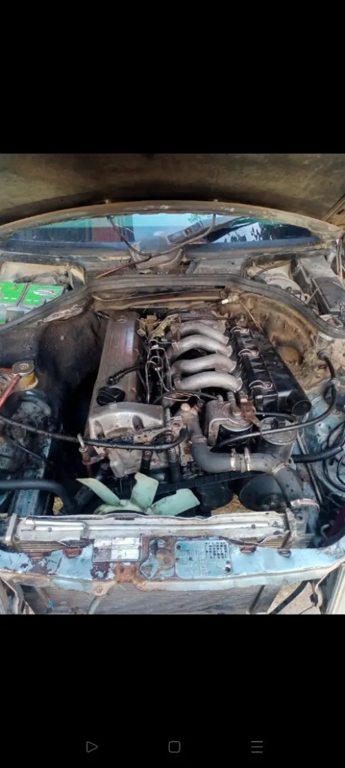 Mercedes 250D 1986 