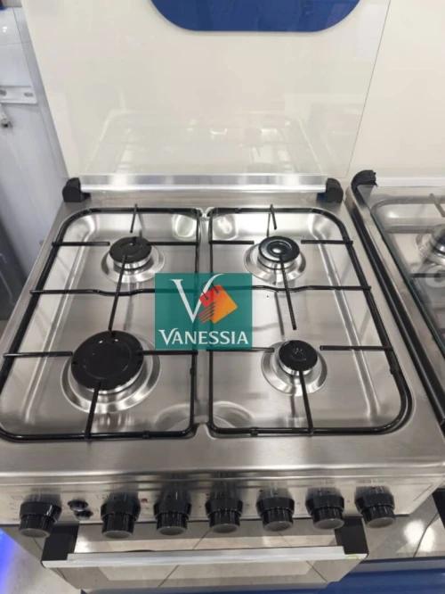 Cuisinière 4 Feux Marque Géant Emerald Inox  Ventiller