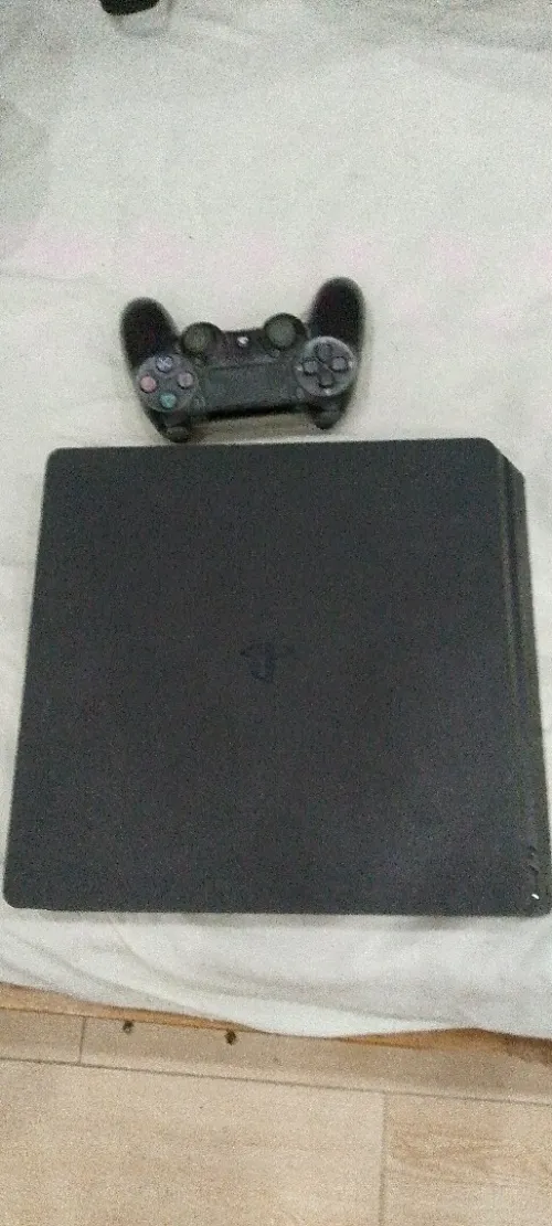 PS4 slim 512Go