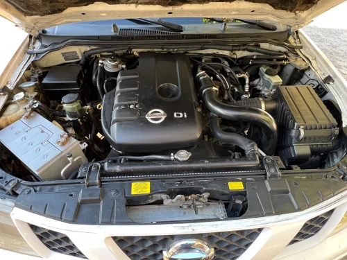 Nissan Navara 2012 Elegance 4x2