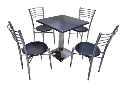 table de cuisine ouedkniss  tolix   بلاستك طاولات و كرسي